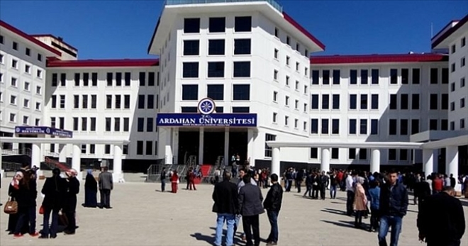 Ardahan Üniversitesi Rektörünü Arıyor