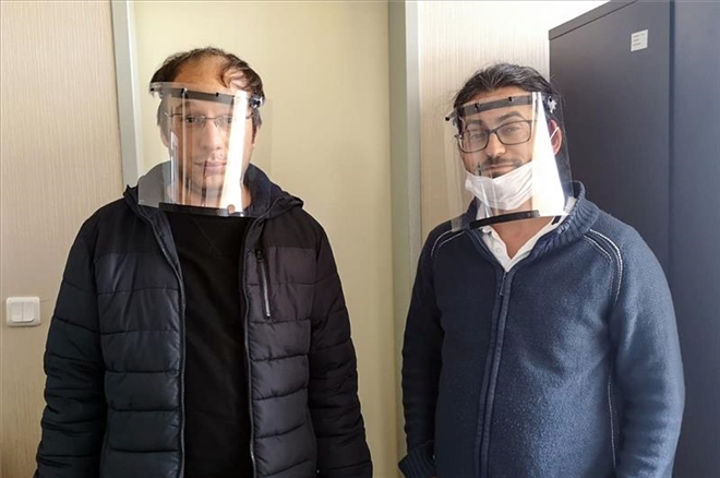 ARÜ, Sağlık çalışanlarına özel yüz koruyucu maske üretimine başladı