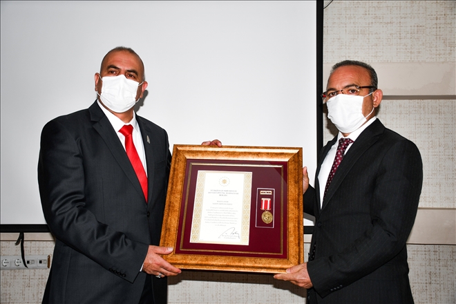 Ardahanlı gazi Adnan Tatlı´ya Devlet Övünç Madalyası verildi