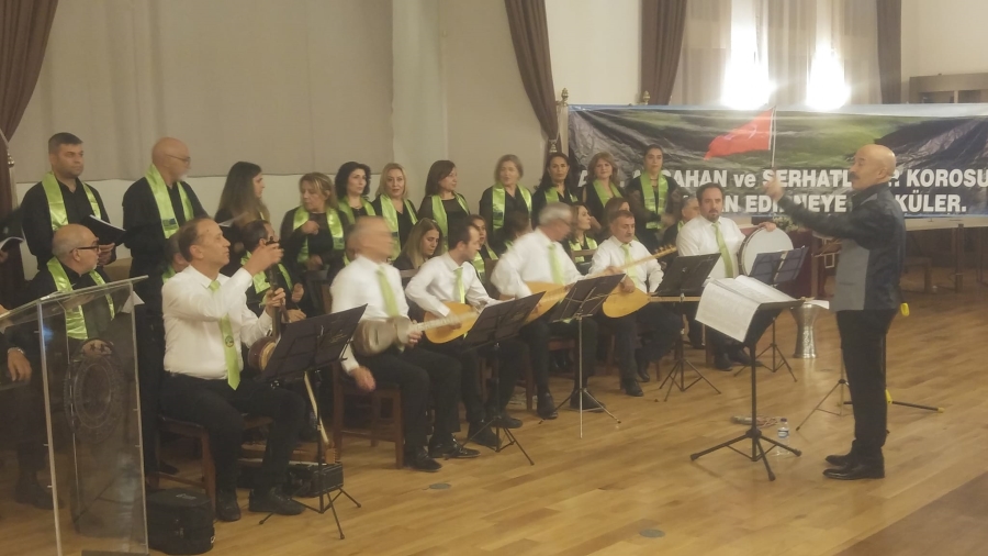 Ardahan Serhatlılar Korosu’ndan öğretmenler günü konseri