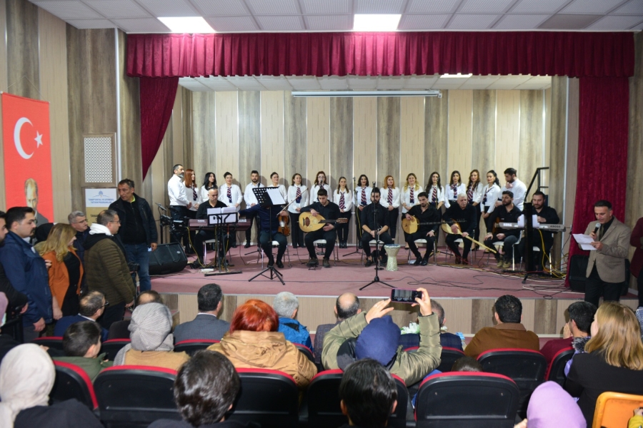 Halk Eğitim Türk Sanat Müziği Korosu’ndan muhteşem konser