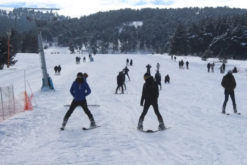 Yalnızçam Kayak Merkezi sezonu açıyor, ilk gün ücretsiz