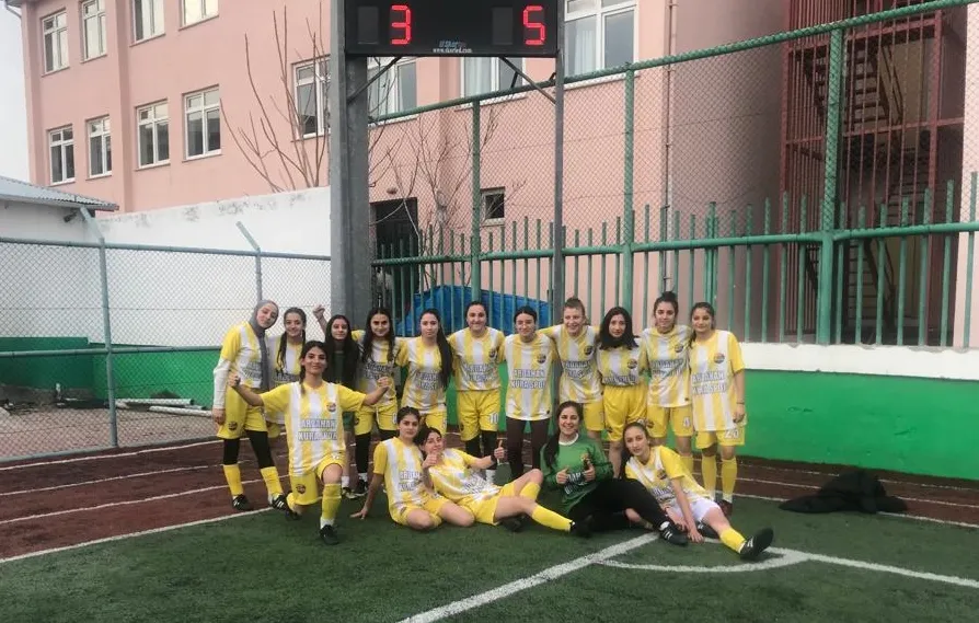 Kura Spor kadın futbol takımı sezona galibiyetle başladı 