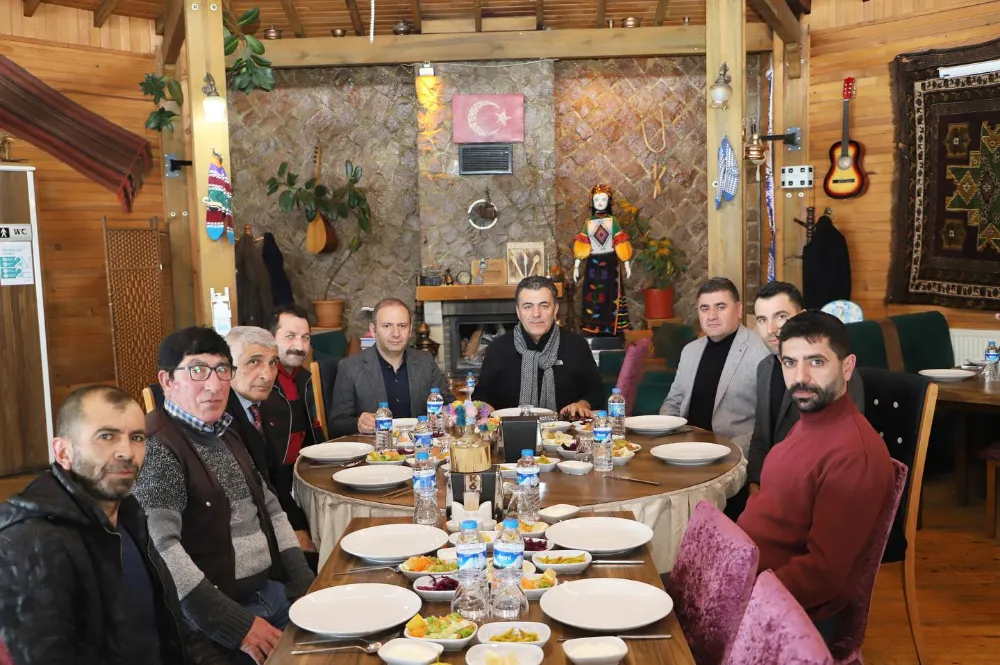 Başkan Demir, CHP Merkez İlçe yönetimiyle bir araya geldi