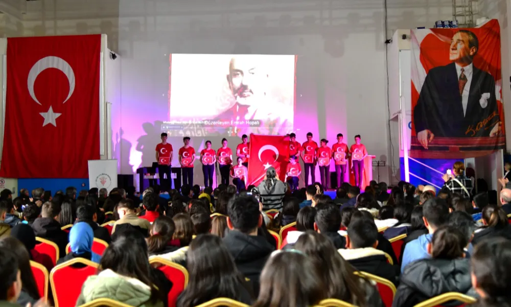 İstiklal Marşı’nın Kabulü ve Mehmet Akif Ersoy’u Anma Günü kutlandı