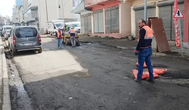 Ardahan Belediyesi Yol Bakım çalışmalarına başladı
