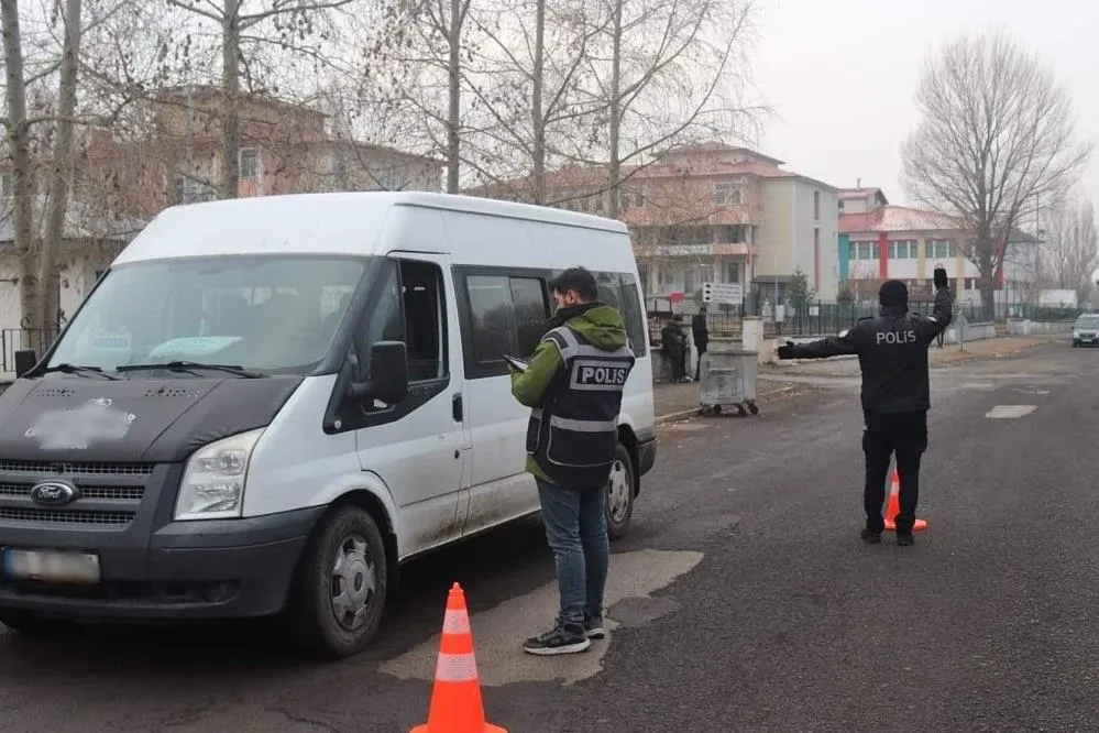 Okul çevrelerinde güvenlik üst düzeyde