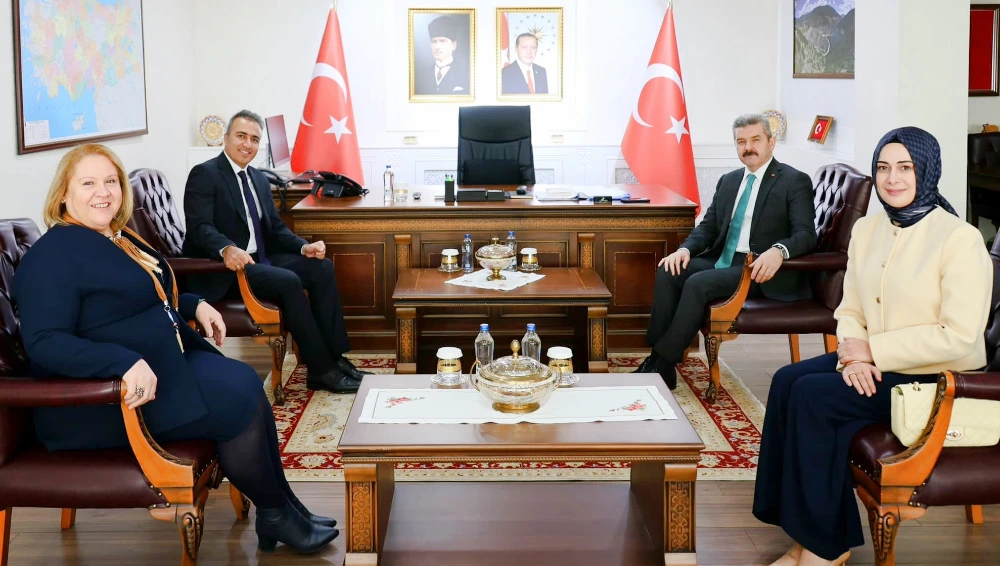 Ardahan Valisi Hayrettin Çiçek, Artvin Valisi Ergün’ü ziyaret etti