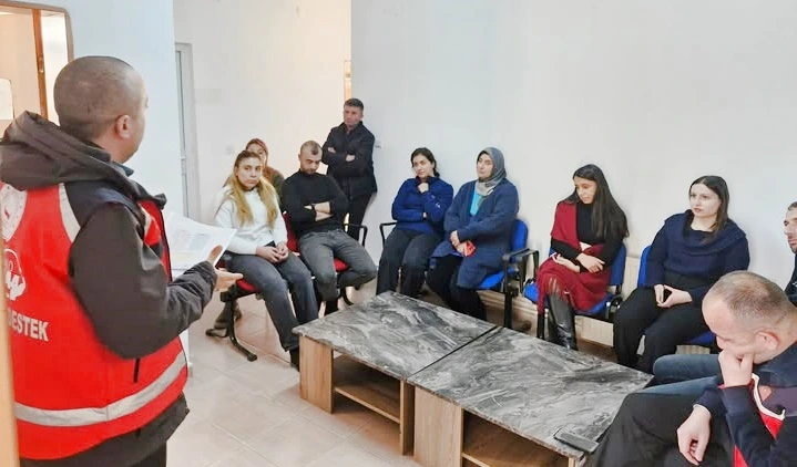 Göle Sosyal Hizmet Merkezi Personellerine Alkol Bağımlılığı eğitimi verildi