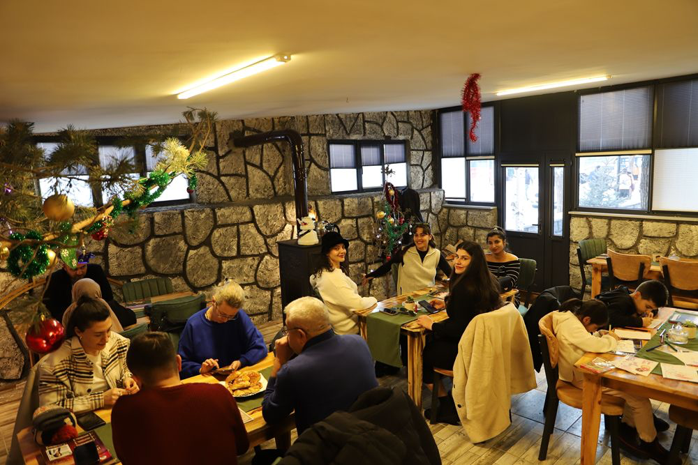 ‘SANAT KAFE’YE YOĞUN İLGİ