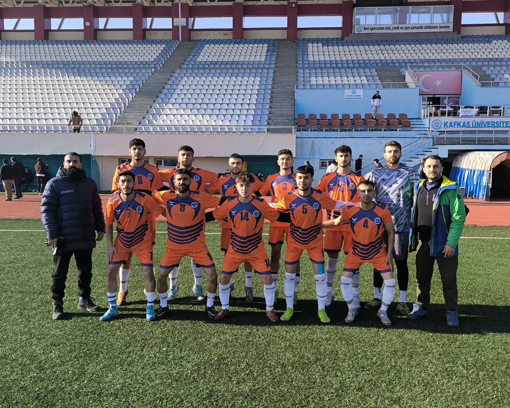 Ardahan Üniversitesi futbol takımı ikinci oldu