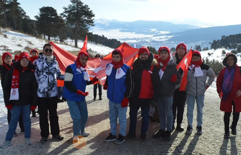 Başkan Kemal Çamliyurt, Sarıkamış Şehitleri için yürüdü