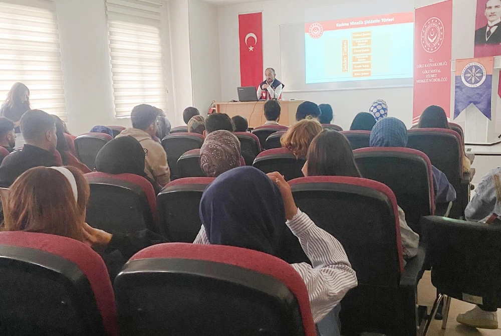 Göle’de Öğrencilere Kadına Yönelik Şiddet ve Aile İçi İletişim Eğitimi Verildi