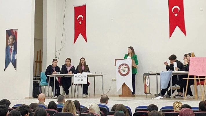 Liseler Arası Münazara Günleri Etkinliği Yapıldı