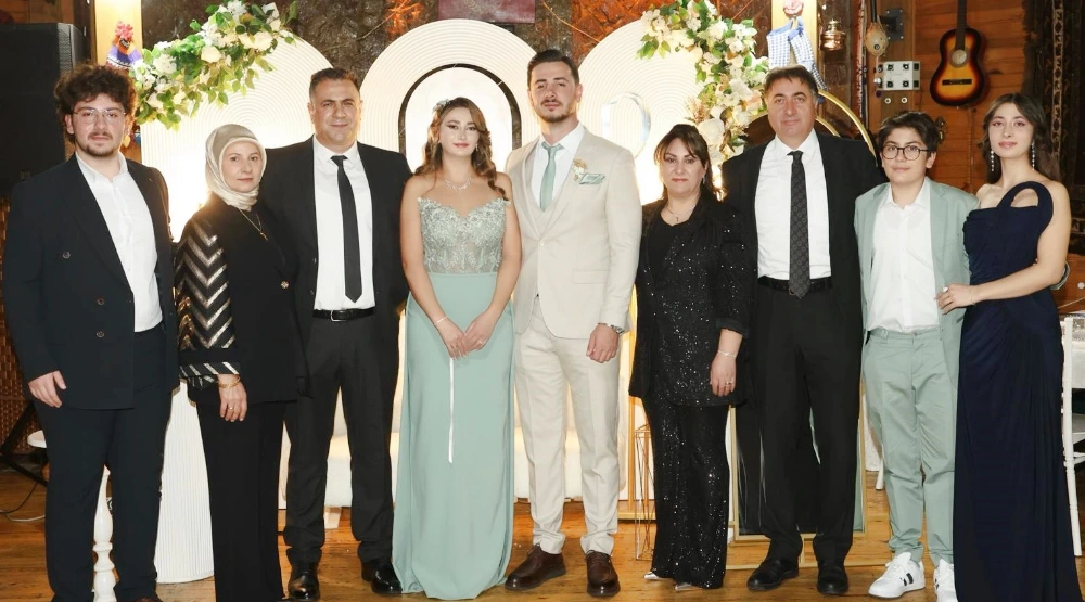 Dilruba ile Fırat’ın Aşkı Nişanla Taçlandı! Aşk dolu bir hikâye, sevgiyle örülü bir birliktelik…