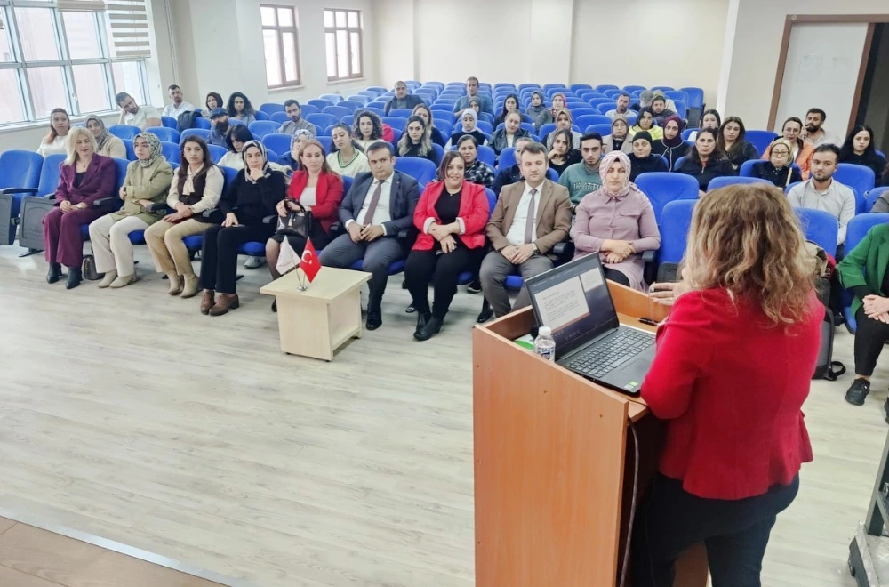 Ardahan’da “Yaşlılık ve Toplumsal Hayat” Söyleşisi Düzenlendi