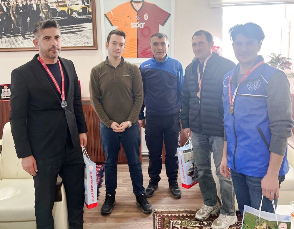 Çıldır’da 10 Kasım Atatürk’ü Anma Halk Koşusu Gerçekleştirildi