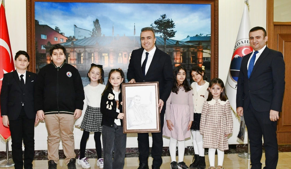 Vali Çiçek, Çocuk Hakları Komitesini Kabul Etti