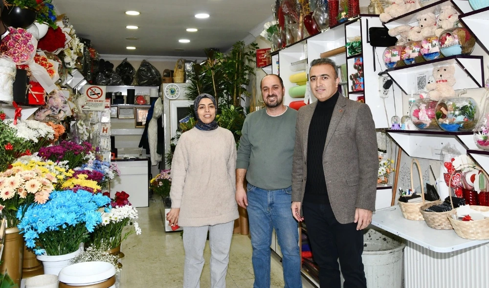 Vali Hayrettin Çiçek, Kongre Caddesi Esnafını Ziyaret Etti