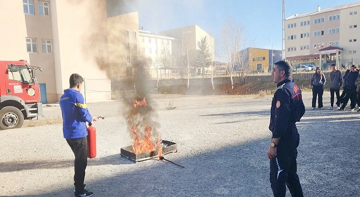 15 Temmuz Lisesi’nde Yangın Tatbikatı yapıldı