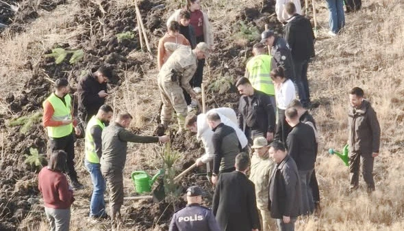 Damal’da Milli Ağaçlandırma Günü’nde Geleceğe Nefes Olacak Fidanlar Dikildi