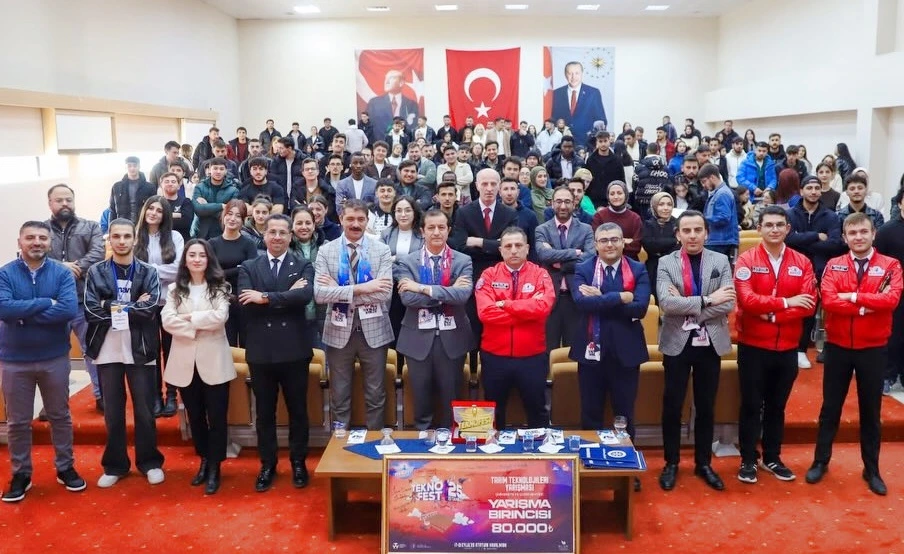Teknofest Türkiye Birincilerinden ARÜ Öğrencilerine İlham Veren Buluşma