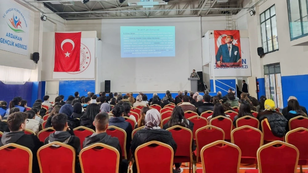 10 Aralık Dünya İnsan Hakları günü çeşitli etkinliklerle  kutlandı