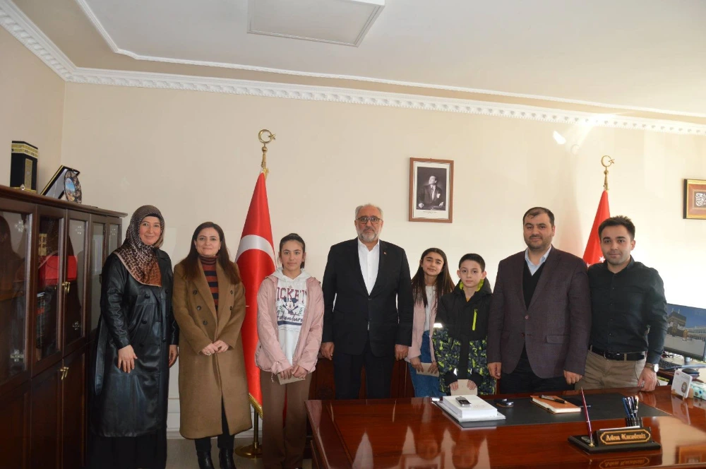 Ortaokul Öğrencilerine Yönelik Şiir Okuma Yarışması düzenlendi