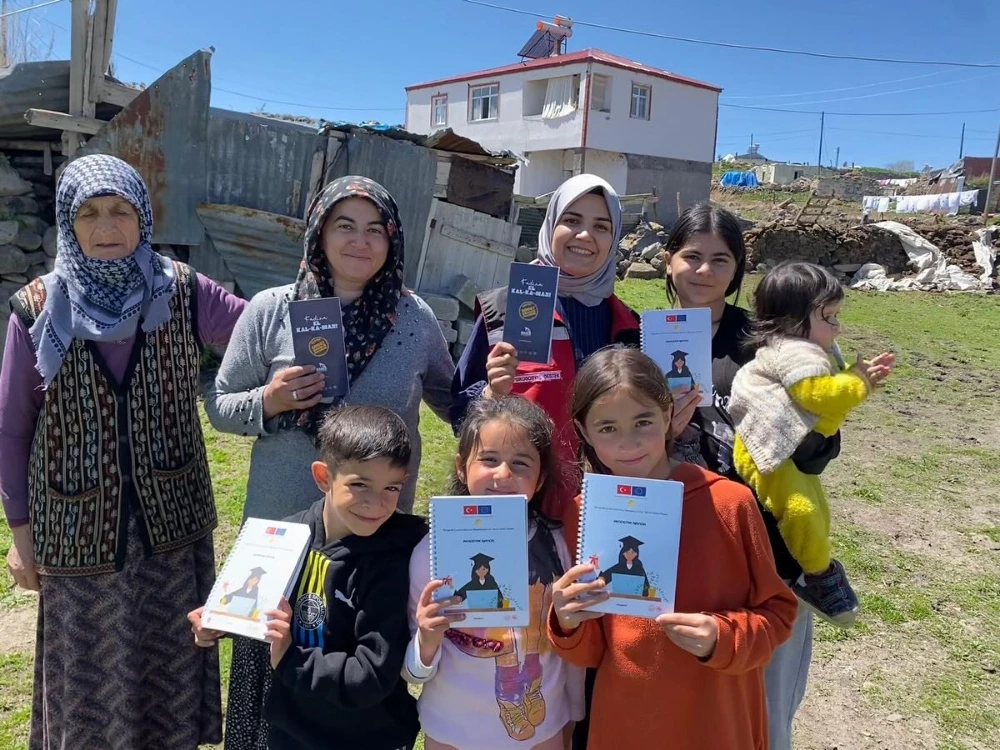 Anneler Günü’nde Köylere Anlamlı Ziyaret