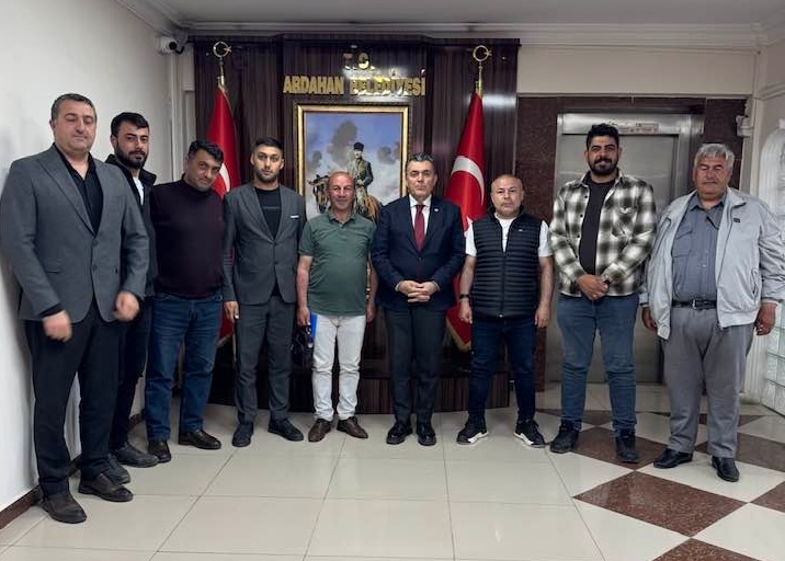 BAŞKAN DEMİR, MAHALLE MUHTARLARI İLE BİR ARAYA GELDİ