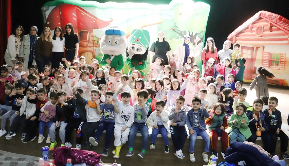 Nasreddin Hoca Müzikali Ardahanlı Çocuklarla Buluştu