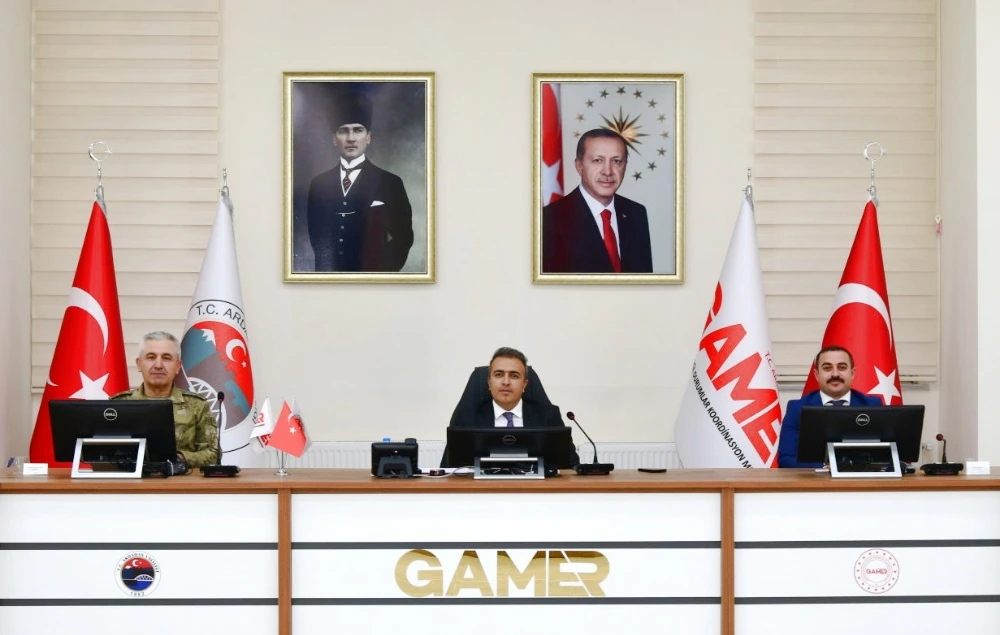 Ardahan’da “Sınır Yönetimi” Toplantısı Gerçekleştirildi