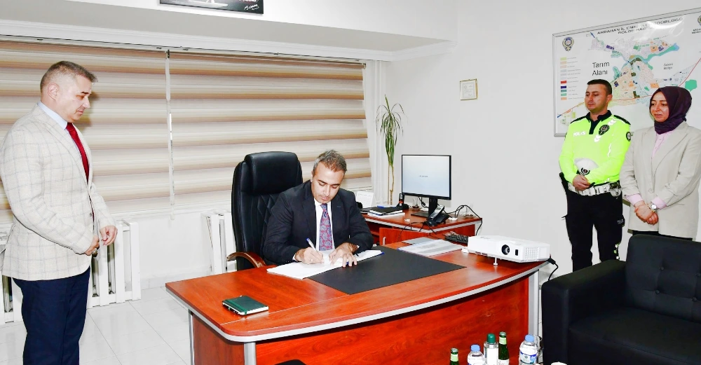 Emniyetin Başarısı Vali Çiçek’ten Takdir Gördü