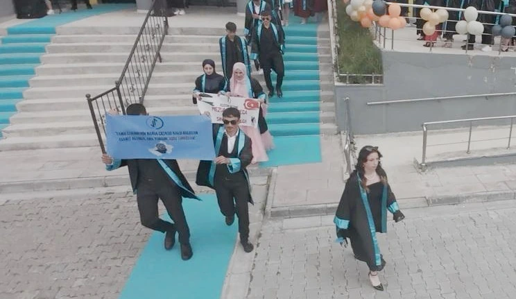 Ardahan Yunus Emre Anadolu lisesi