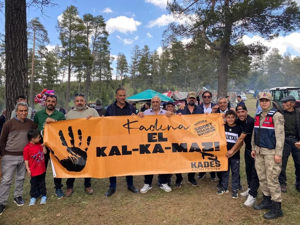 Ardahan İl Jandarma Komutanlığı kadın hakları için sahada