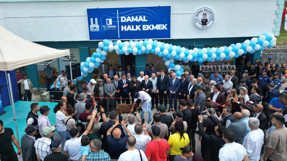 Erzurum Büyükşehir Belediye Başkanı Mehmet Sekmen, Ardahan’da bir dizi ziyaret gerçekleştirdi