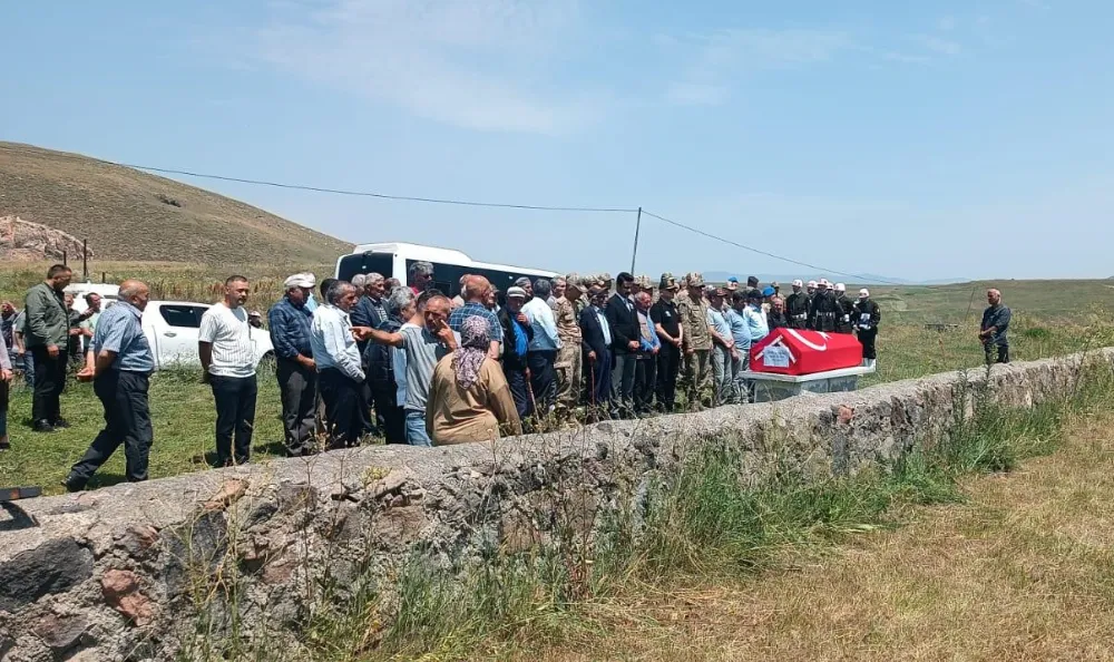 Kore Gazisi Faik Alptekin son yolculuğuna uğurlandı