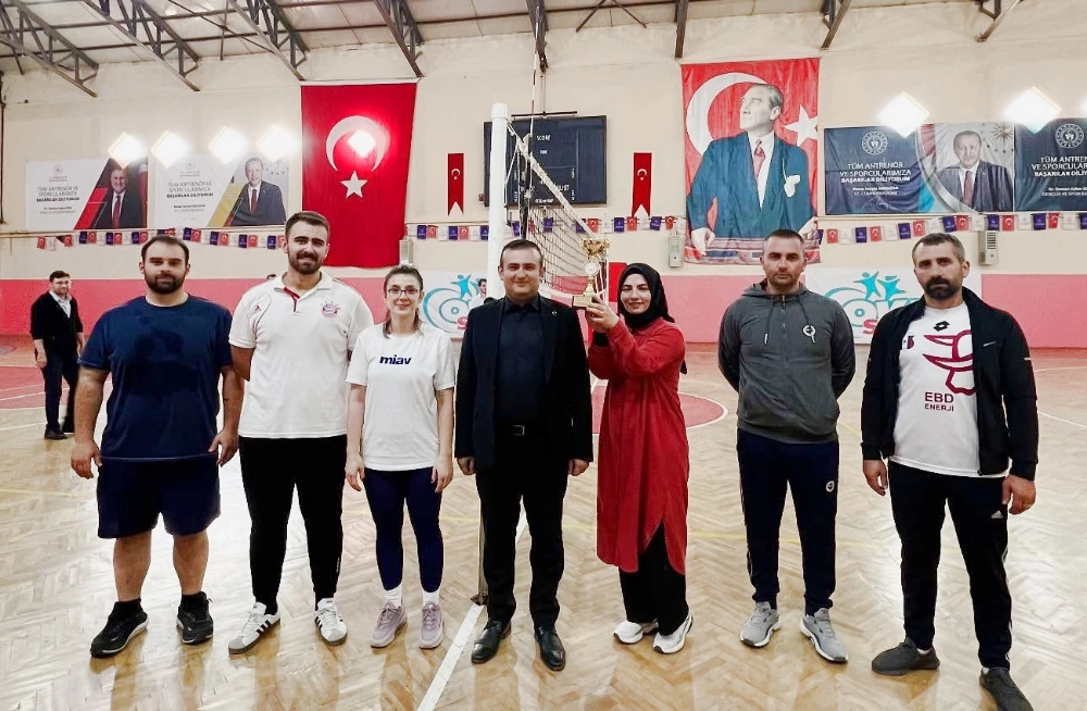 Aile Sosyal Hizmetler Voleybol Turnuvası’nda Şampiyon Göle SHM