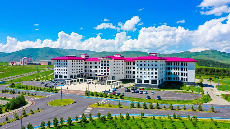 Ardahan Üniversitesi yüzde 100 doldu