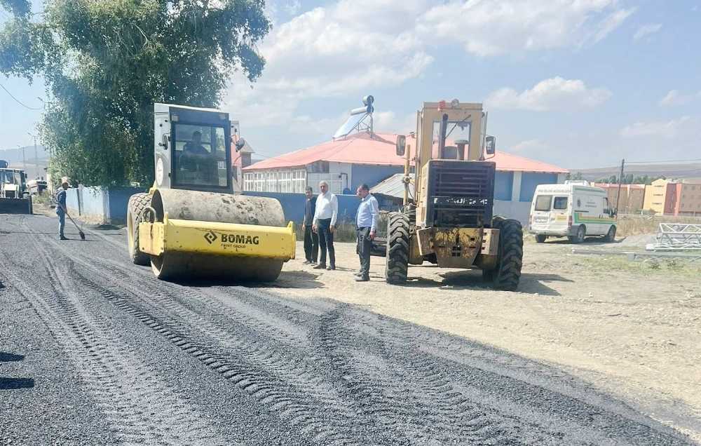   Göle Salimbey Mahallesi’nde Asfaltlama Çalışmaları Başladı