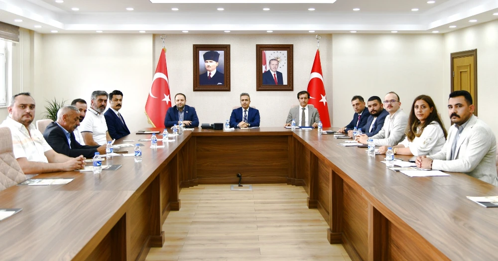Ardahan’da Şap Hastalığıyla Mücadele Toplantısı Gerçekleştirildi