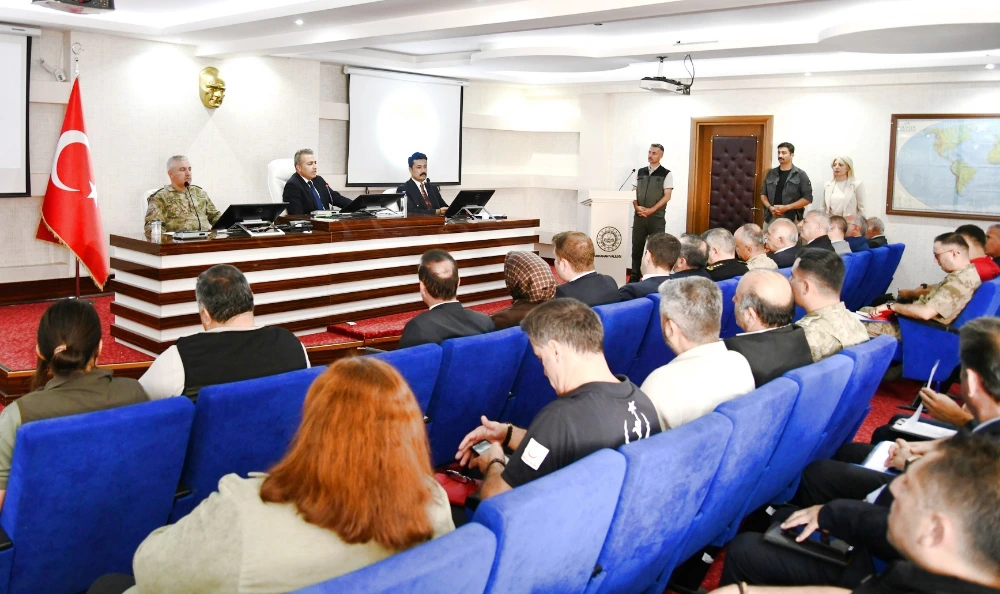 Ardahan’da Orman Yangınlarıyla Mücadele Toplantısı Gerçekleştirildi