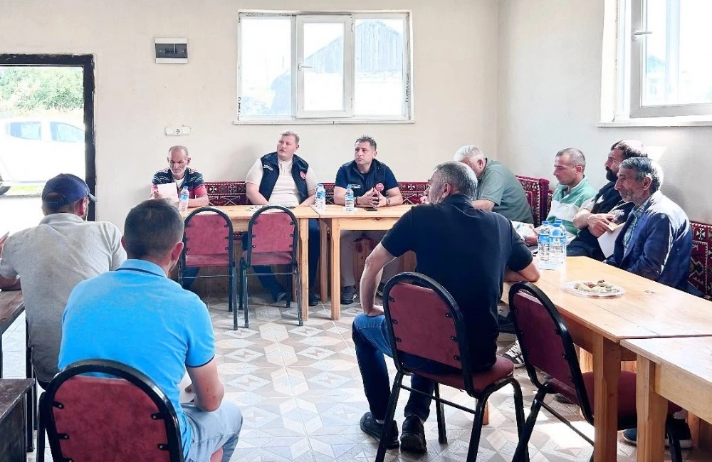 Göle Dölekçayır’da Şap Hastalığıyla Mücadele Çalışmaları