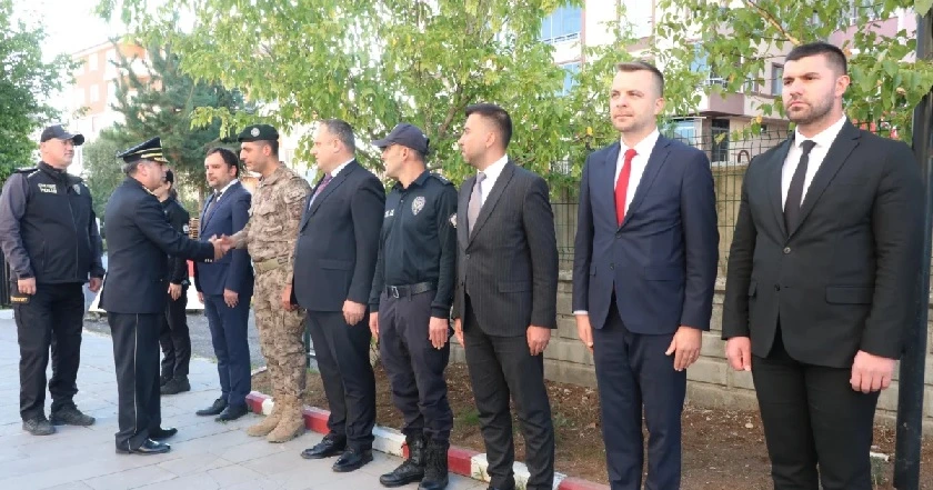 Yeni Emniyet Müdürü Oğuz Tüzün, Göreve Başladı   