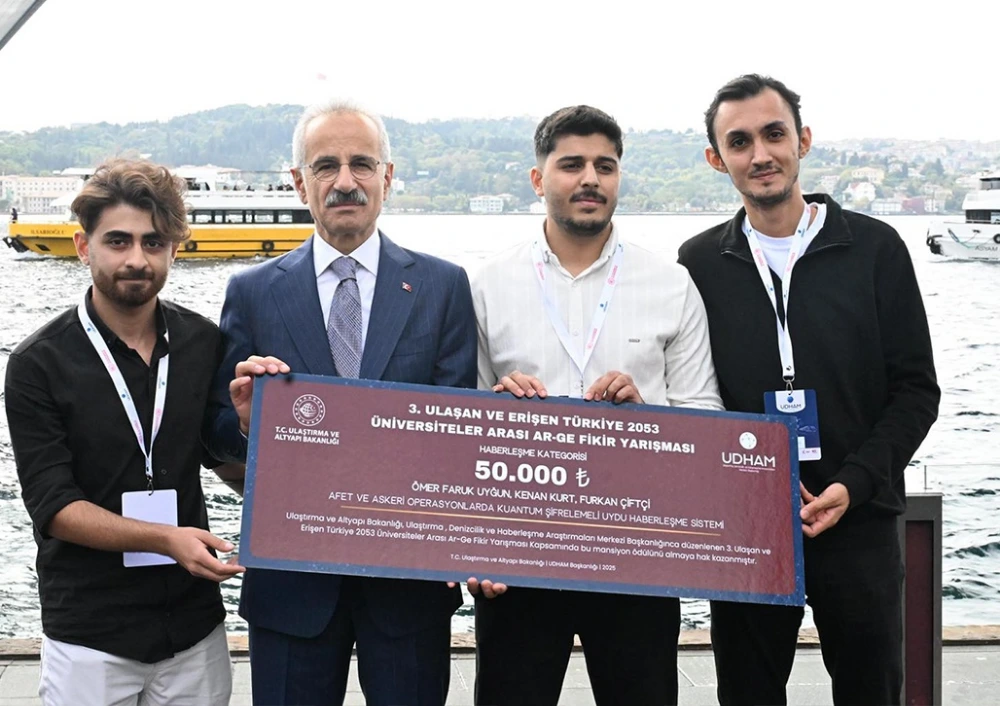 ARÜ Öğrencilerinden Ulusal AR-GE Yarışmasında Büyük Başarı