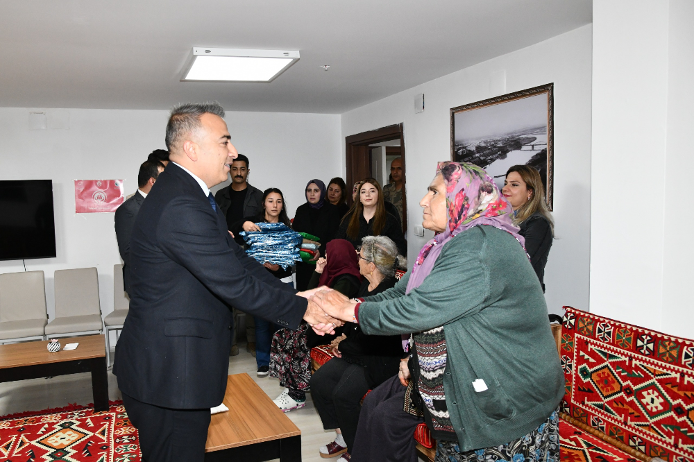 1 Ekim Dünya Yaşlılar Günü kutlandı