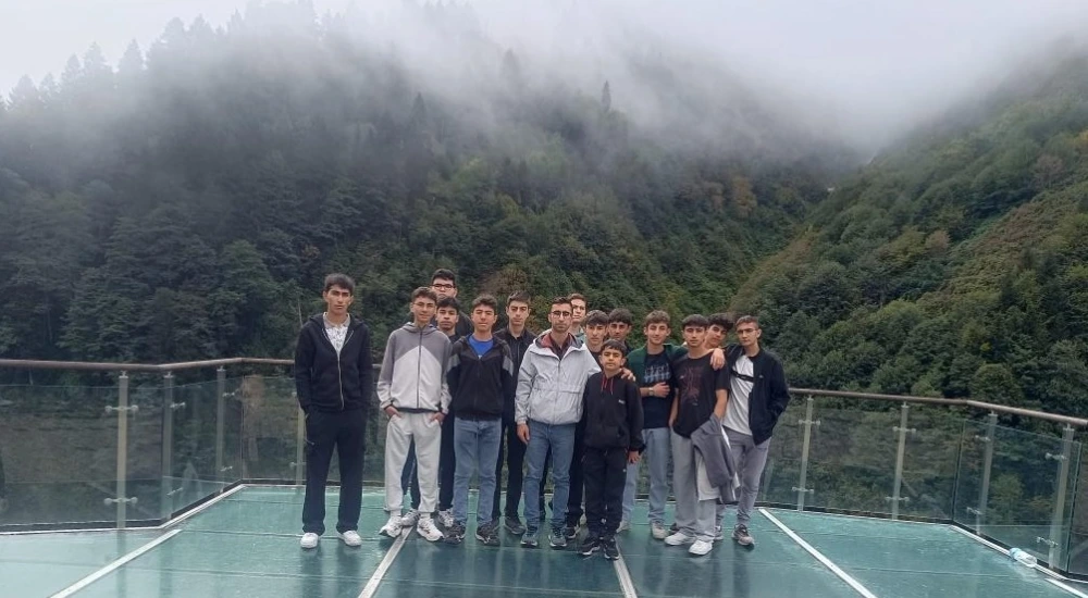 Ardahan Fen Lisesi Öğrencileri Rize Fındıklı Kampına katıldı